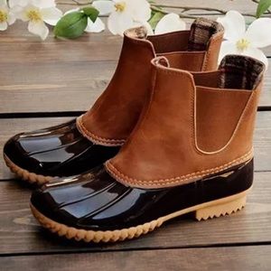 Ladies Duck Boots